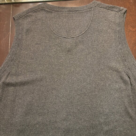 Woolrich Men’s Charcoal Gray Sweater Vest XL 60% Cotton Nylon Wool Soft Trendy - Picture 14 of 14